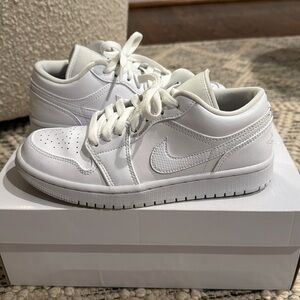 Nike air jordan 1-low